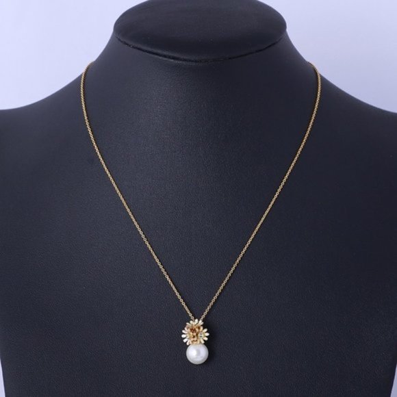 Kate Spade Pearl Daisy Necklace - Picture 1 of 4